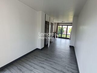  Appartement à louer 2 pièces 45 m²
