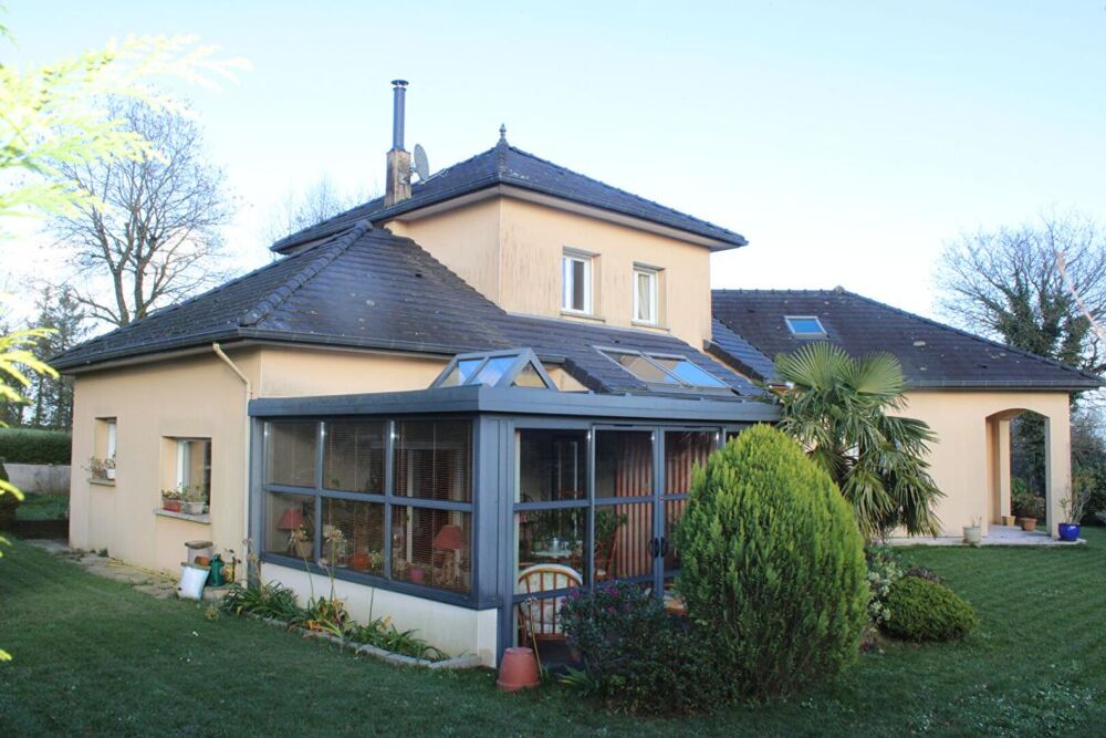 Vente Maison Maison Lanfains 8 pièce(s) 159m2 Lanfains