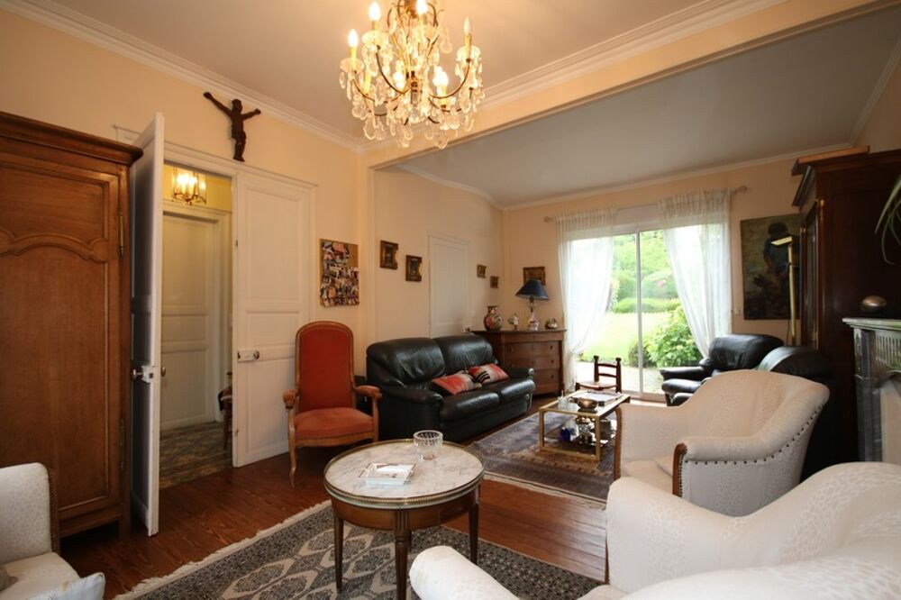 Maison 9 pièces 170 m² · à Oisemont · 170 m² · 230 000 €