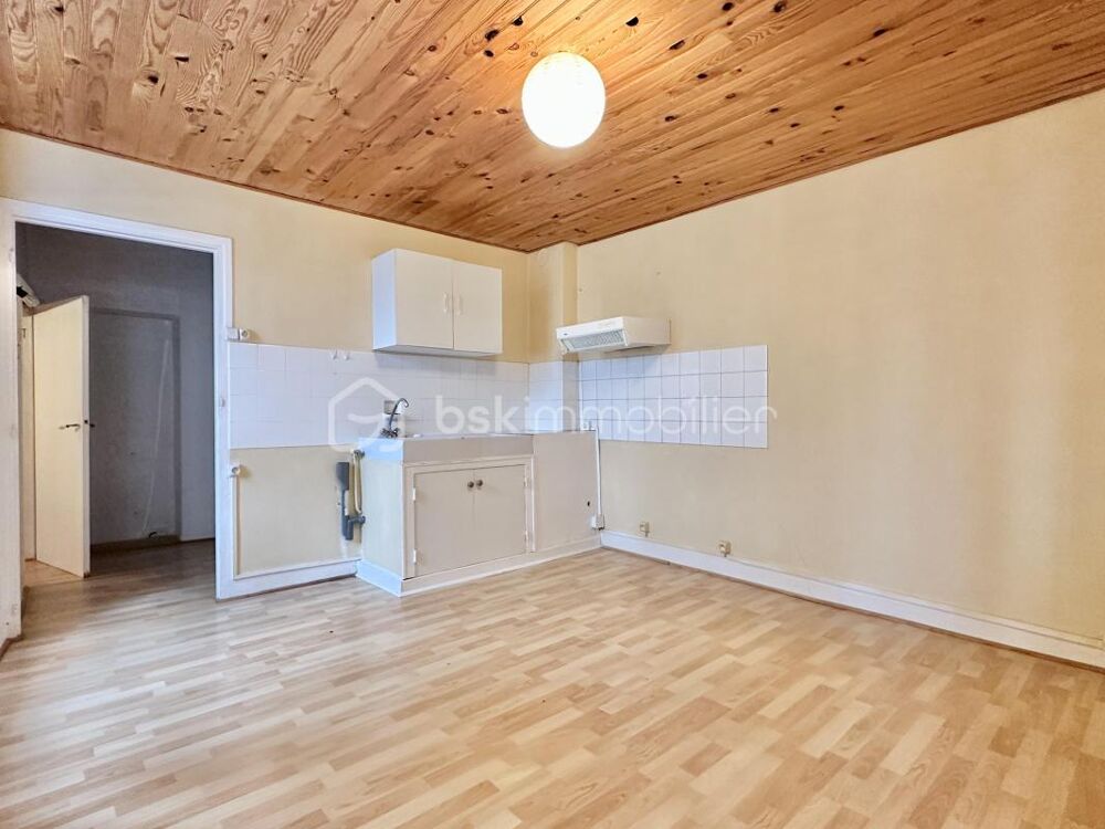 Ensemble immobilier polyvalent en centre-bourg