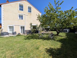  Maison à vendre 10 pièces 277 m²
