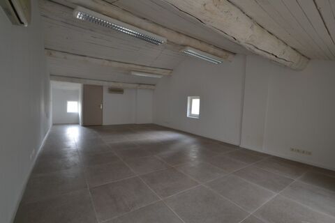 Local/bureau à vendre MONTFAVET (84) 71500 84140 Montfavet