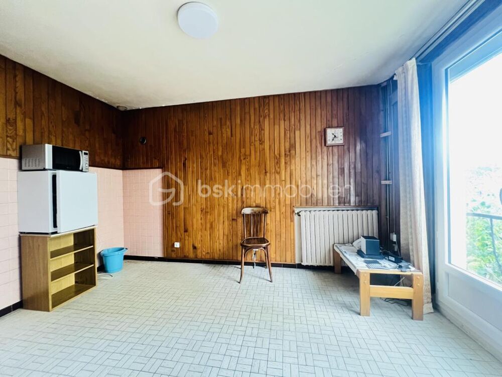 Vente Maison Maison de charme 77 m²/Sous-sol total/Garage Un beau potentiel à révéler Ivry sur seine