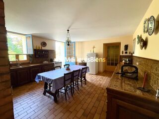  Propri�t�/ch�teau � vendre 6 pi�ces 248 m�