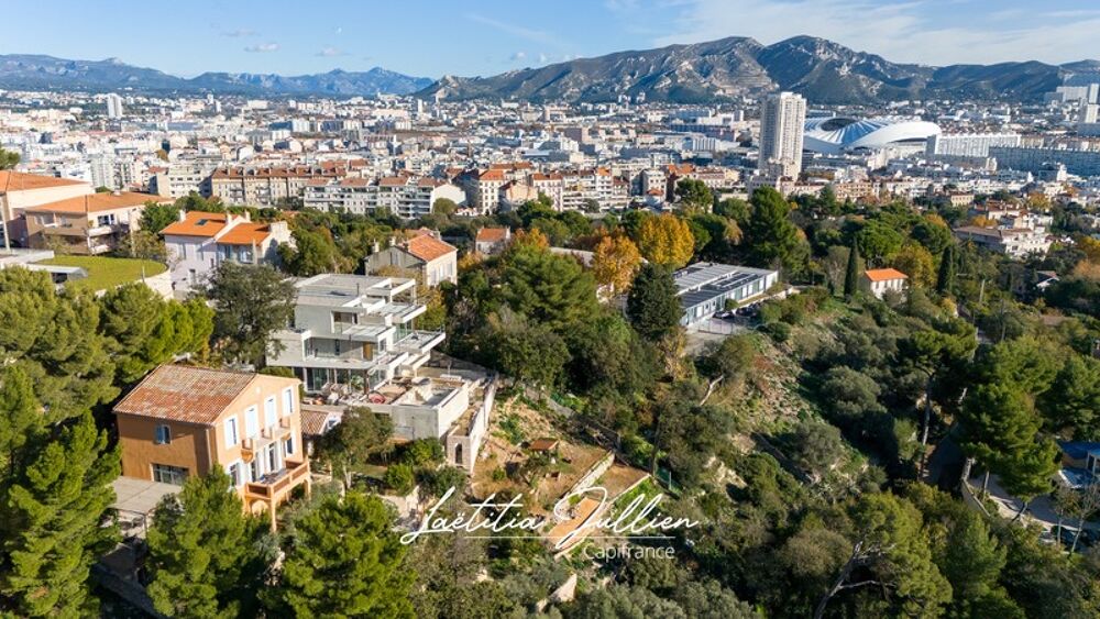 Dpt Bouches du Rhône (13), à vendre MARSEILLE 8EME ARRONDISSEMENT Villa moderne T5 de 250m² - Terrain de 700m² Vue panoramique -