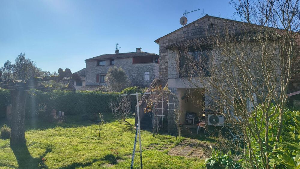 Maison de charme en pierre 90.9 M² CARREZ . Jardin, Mazet en pierres et Forage privatif