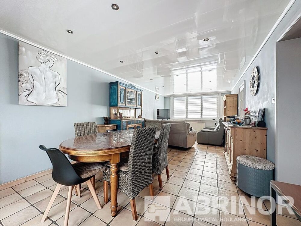 Maison de 85 m², 3 chambres, véranda, comble aménageable, jardin et parking