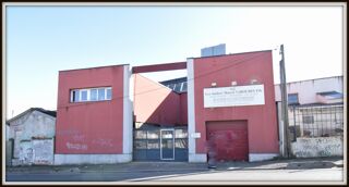  Immeuble à vendre 15 + pièces 700 m²