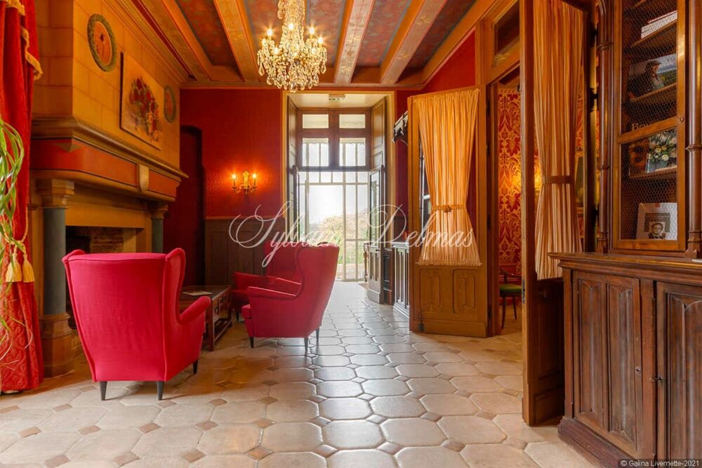 à vendre  Propriété/château Tours (37000)