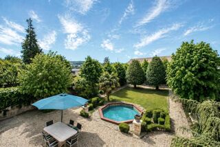 Maison � vendre 9 pi�ces 380 m�