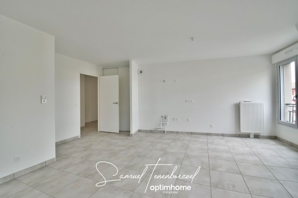 Appartement T4 83m2 à vendre à Rouen (76000)  Rive Gauche, avec balcon et parking