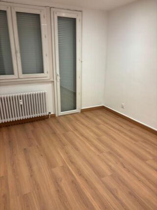  Appartement à louer 3 pièces 54 m²