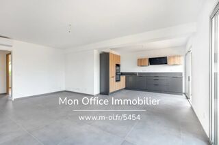  Appartement  vendre 4 pices 82 m