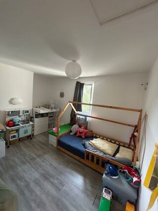  Appartement à louer 3 pièces 54 m²