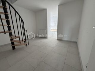  Duplex/triplex à louer 2 pièces 23 m²
