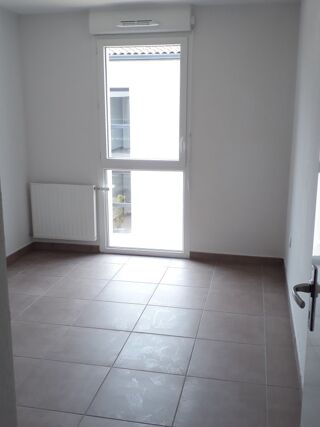  Appartement à louer 3 pièces 61 m²