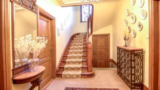  Maison � vendre 9 pi�ces 295 m�