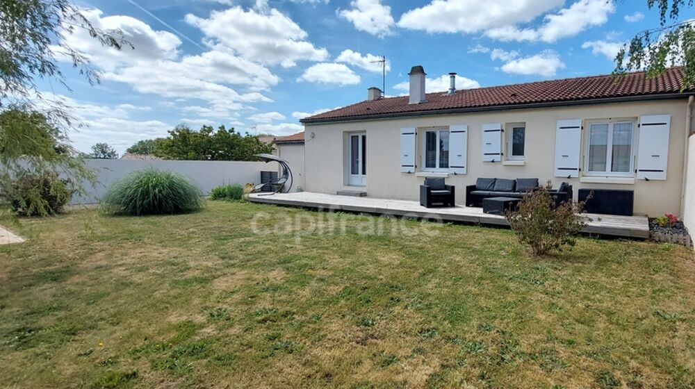 Maison à vendre 5 pièces MERVENT (85)