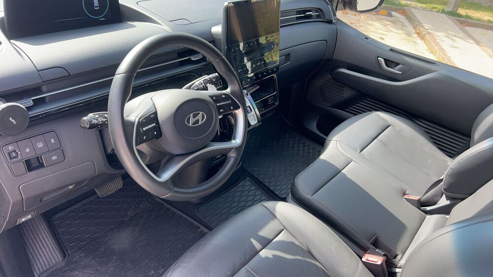 Staria 1.6 T-GDI 225 Hybrid Executive - Premi&egrave;re main Garantie cons 2025 occasion 95700 Roissy En France
