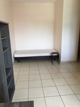  Appartement à louer 1 pièce 19 m²