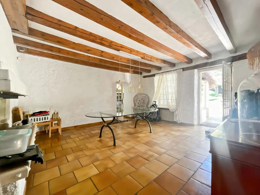 � vendre  Maison Divonne-les-Bains (01220)