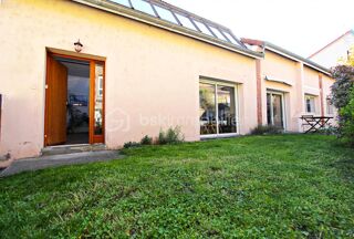  Maison  vendre 8 pices 202 m