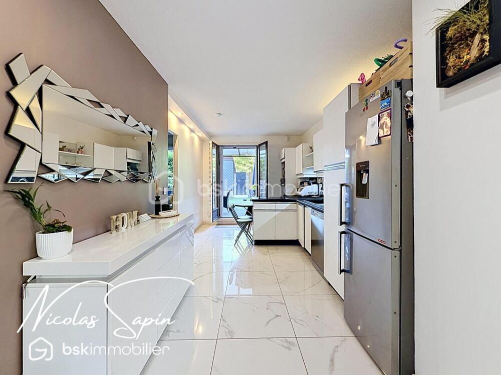 Appartement T4 en rez-de-jardin avec garage