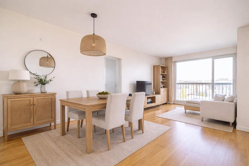 Appartement 2 pièces 56 m² · à Paris 18 · 56 m² · 499 000 €