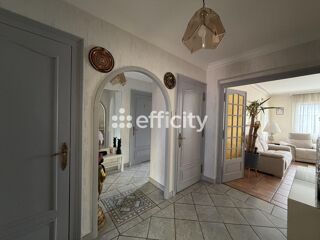  Maison � vendre 10 pi�ces 200 m�