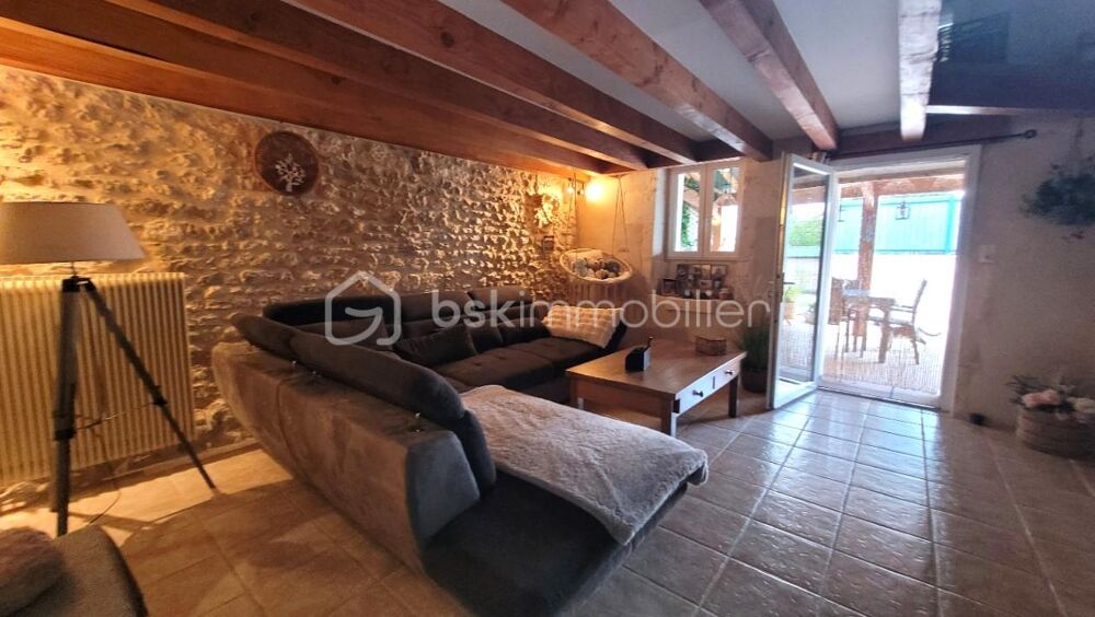 Vente Maison COUP DE CŒUR – Maison charentaise en pierre entièrement rénovée à Magnac-sur-Touvre Magnac sur touvre