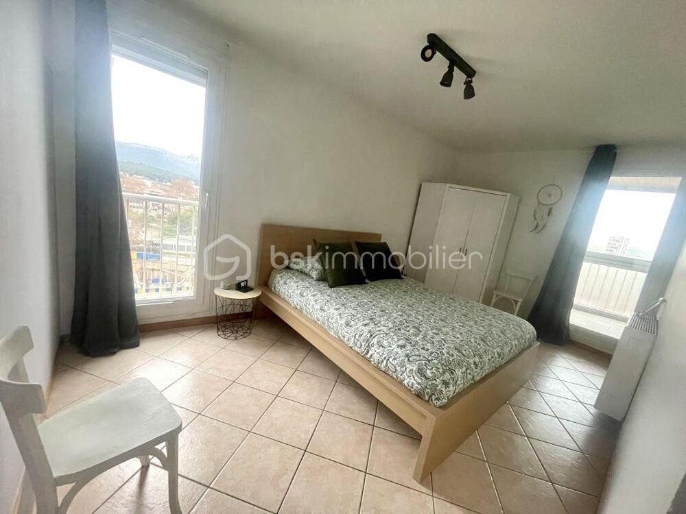 Vente Appartement Appartement T3-4 91m2 vue mer La seyne sur mer
