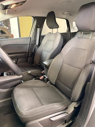 Captur Business Edition TCE 2021 occasion 17139 Dompierre-sur-Mer