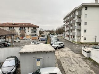  Appartement à louer 2 pièces 45 m²