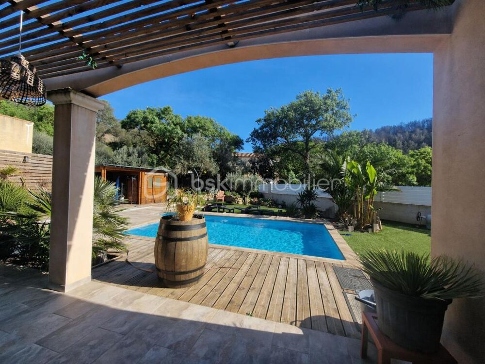 Villa plein pied avec piscine