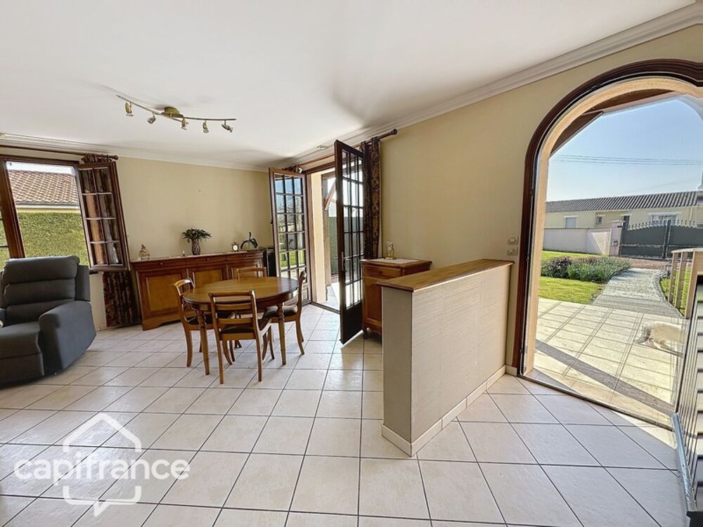 Vente Maison MAISON PLAIN-PIED 7 PIECES A SAINT VARENT (79) Saint varent