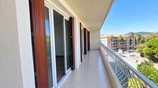 Vente Appartement Hyères Gare - Appartement T3 - 77m² - Avec  garage individuel Hyeres