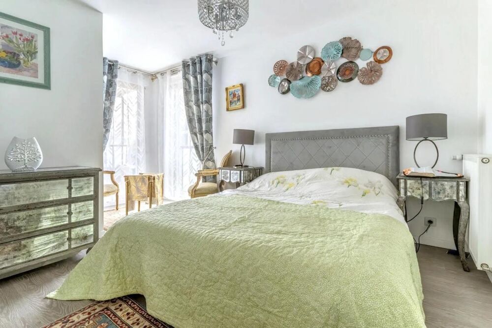 Vente Appartement Colombes : Élégant T4 avec Double Balcon Colombes