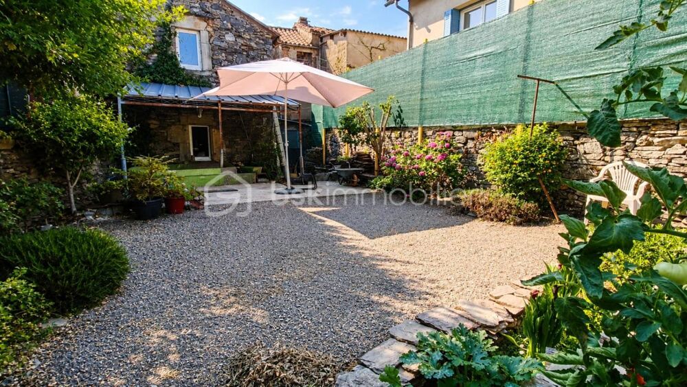 ? MAISON DE VILLAGE  105 m²  3 CHAMBRES  JARDIN  GARAGE ?