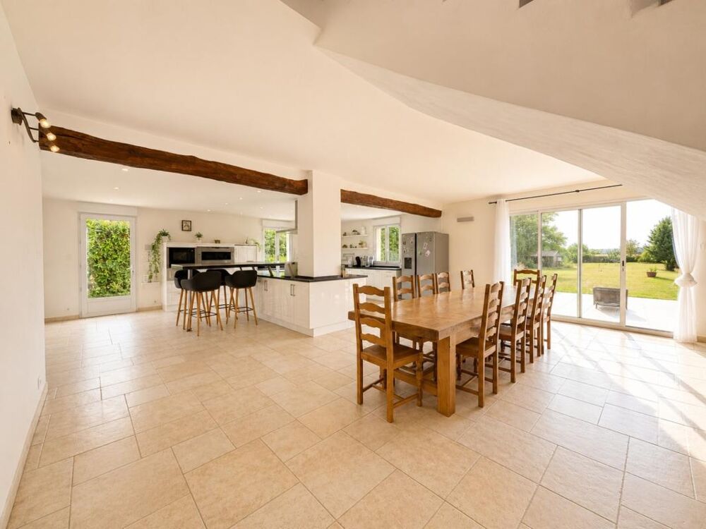 Vente Maison Maison à vendre 9 pièces Proche de AUNEUIL (60) Auneuil
