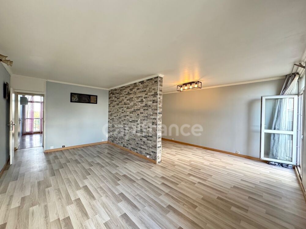 Vente Appartement Appartement à vendre, 5 pièces, de 86 m² pour une famille qui aime l'espace ou pour un bel investissement locatif Ris orangis