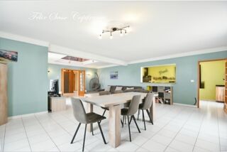  Maison  vendre 6 pices 220 m
