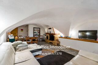 Vente Maison Référence : 7378-SCN - Maison de 500 m2 avec 4 appartements au Val des Près Val des pres