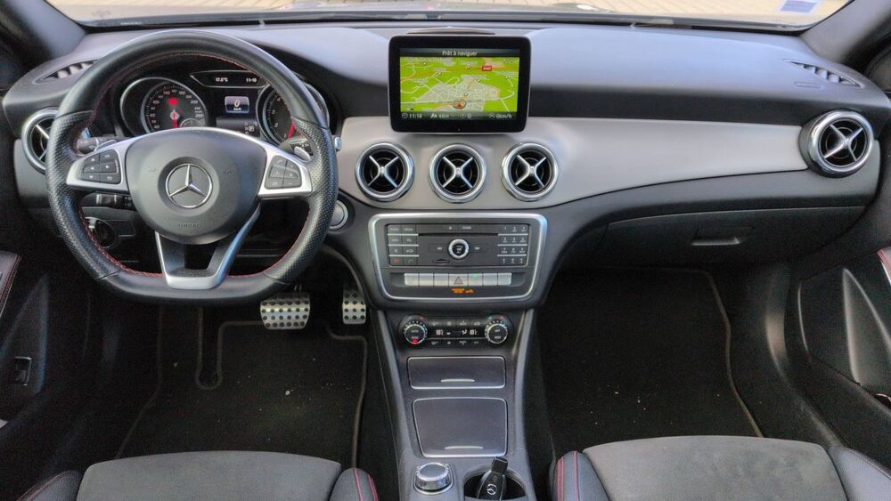 Classe GLA X156 180 122 7G-Tronic Fascination - Automatique Toit ouvran 2019 occasion 56100 Lorient