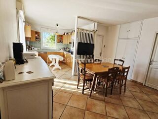  Propri�t�/ch�teau � vendre 11 pi�ces 242 m�