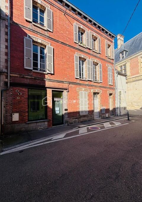 *** Nouveauté : Emplacement idéal et environnement dynamique à fort potentiel pour ce local d'activité médical ou paramédical po 110000 89100 Sens