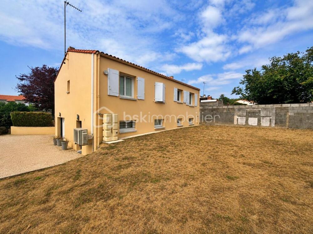 Vente Maison Maison spacieuse proche des commodités ! Les herbiers