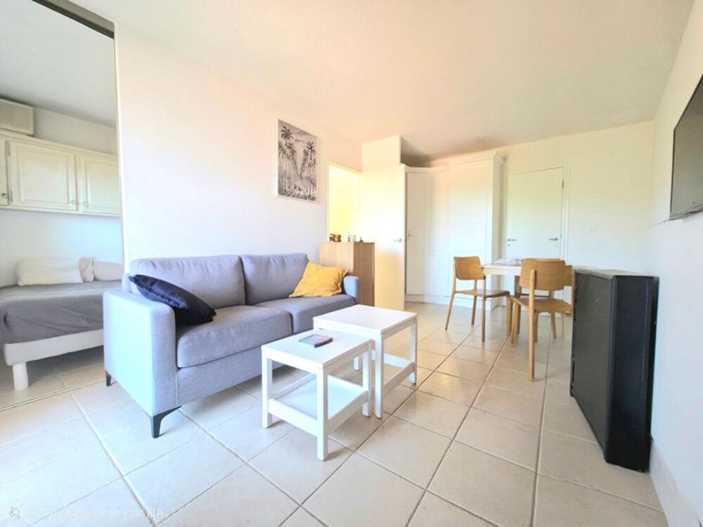 Appartement Le Lavandou 2 pièce terrasse (s) 26 m2, a 2mn de la mer