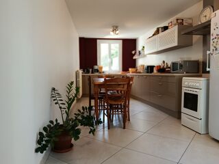 Vente Maison Maison Poitevine 9 pièces à 3 minutes de Saint Maixent L'école Nanteuil