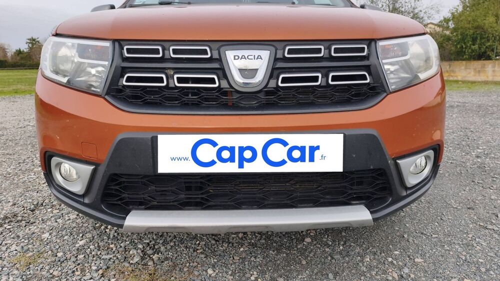 Sandero 0.9 TCe 90 Stepway Explorer - Entretien constructeur 2017 occasion 86100 Chatellerault