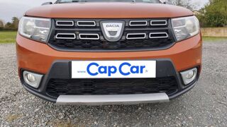 Sandero 0.9 TCe 90 Stepway Explorer - Entretien constructeur 2017 occasion 86100 Chatellerault